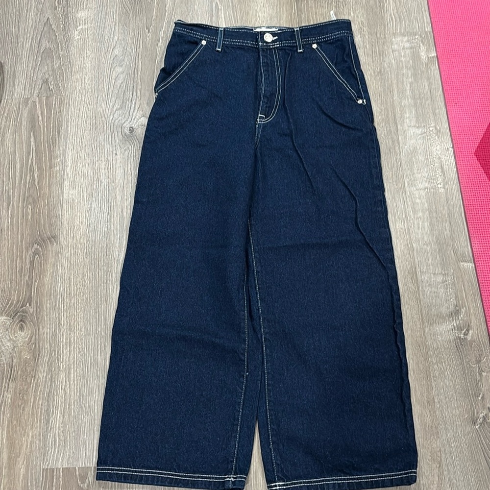 Forever 21 dark blue denim wide leg jeans, size 28, white stitching, never worn